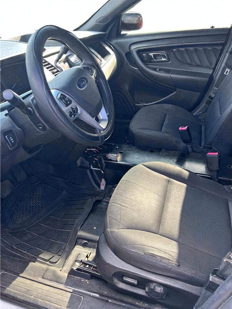 2017 Ford Taurus - Photo 8